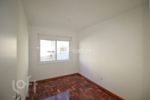 Image 22 - 1017815