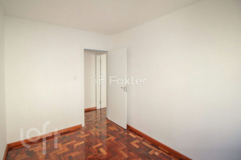 Image 25 - 1017815