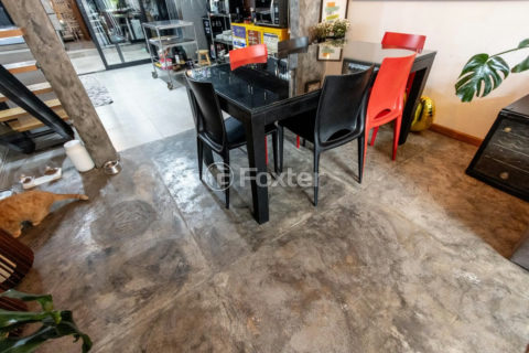 Image 8 - 1017832