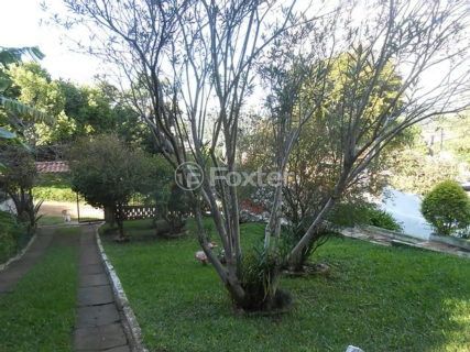 Image 12 - 1017861
