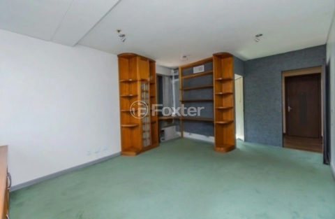 Image 3 - 1017890