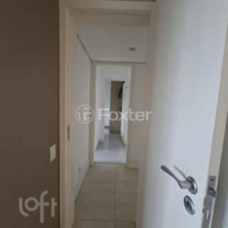 Image 20 - 1017920