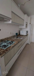 Image 4 - 1017935