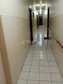 Image 9 - 1017937
