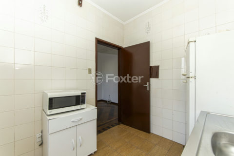 Image 28 - 1017937
