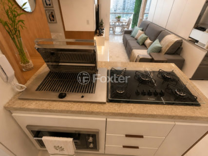 Image 8 - 1017951