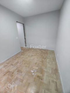 Image 6 - 1017963