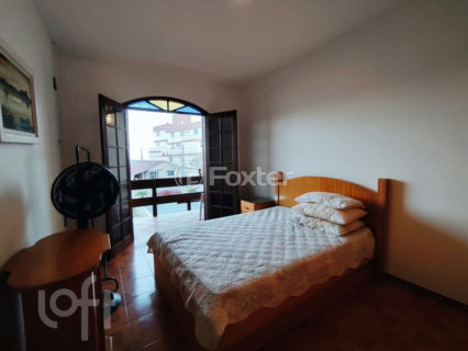 Image 31 - 1017965