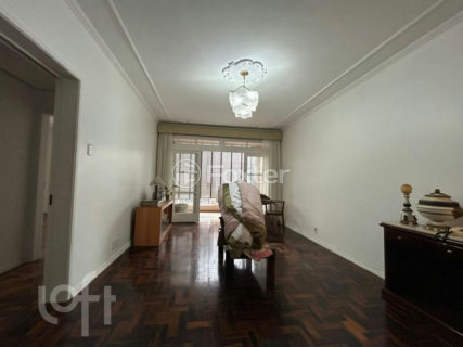Image 11 - 1017983