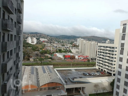Image 18 - 1017987