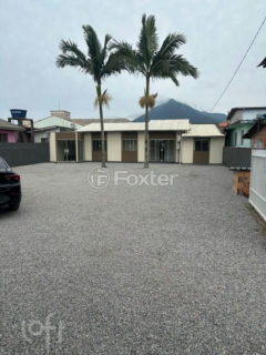 Image 11 - 1017989