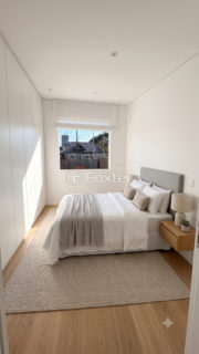 Image 9 - 1017990