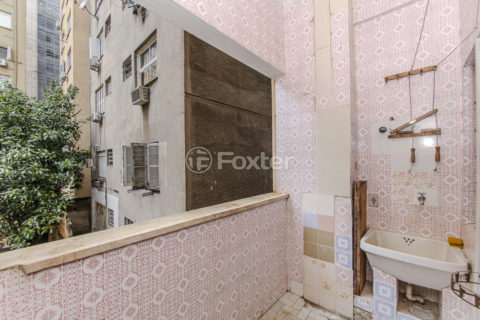Image 25 - 1017995