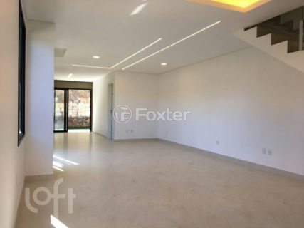 Image 3 - 1017997