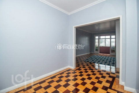 Image 4 - 1018011