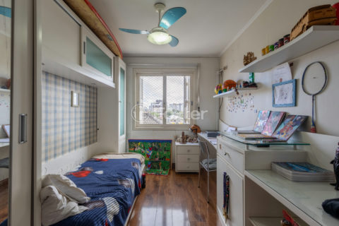 Image 6 - 1018055