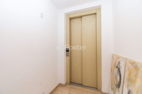 Image 38 - 1018079