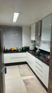 Image 3 - 1018124