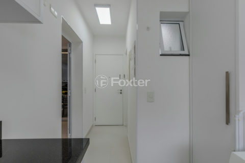 Image 27 - 1018156