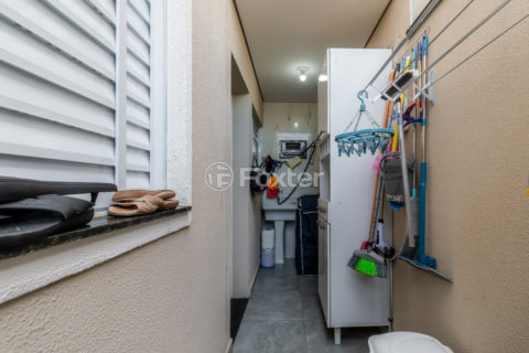 Image 15 - 1018157