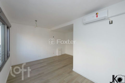 Image 2 - 1018162