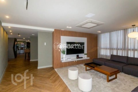 Image 19 - 1018162