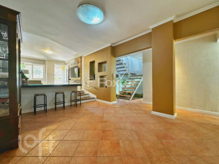 Image 36 - 1018193