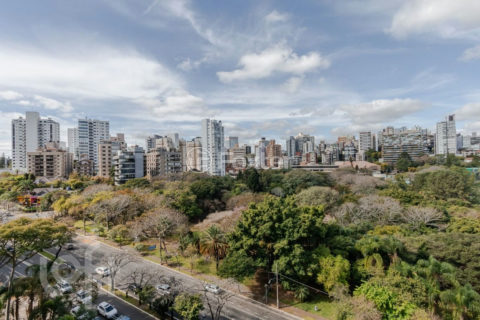 Image 11 - 1018263