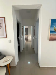 Image 34 - 1018284