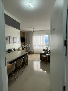 Image 1 - 1018284
