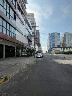 Image 42 - 1018284