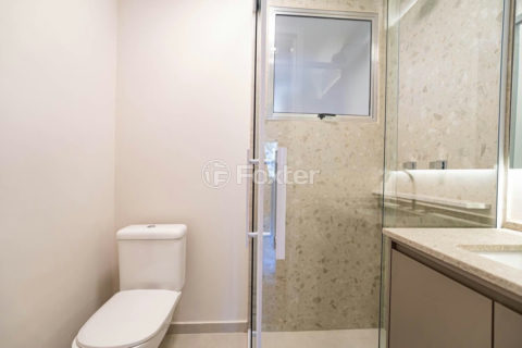 Image 31 - 1018300