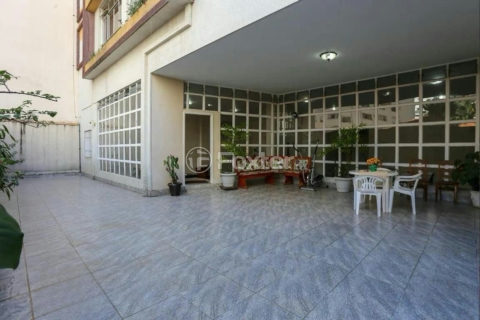 Image 33 - 1018300