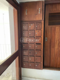 Image 11 - 1018305