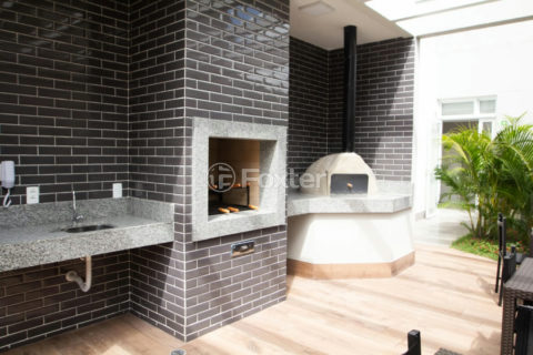 Image 42 - 1018312