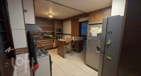 Image 32 - 1018314