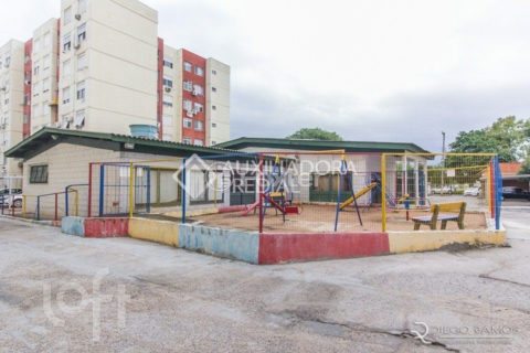 Image 17 - 1018316