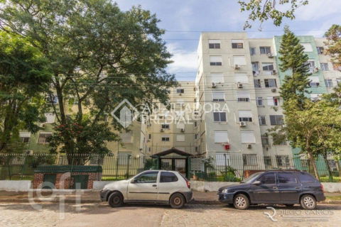 Image 15 - 1018316