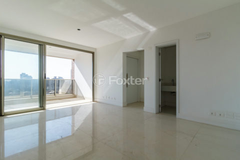 Image 1 - 1018318