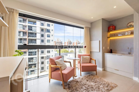 Image 4 - 1018319