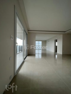Image 6 - 1018341