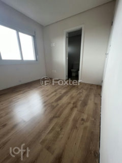 Image 21 - 1018341