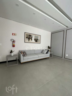 Image 38 - 1018341