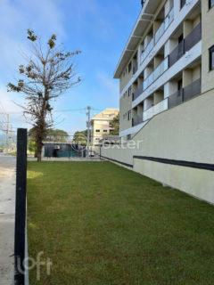 Image 12 - 1018415