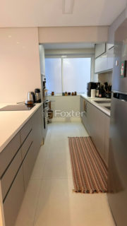 Image 1 - 1018471