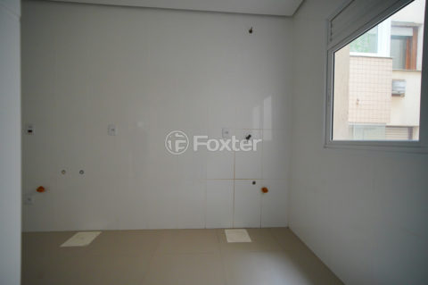Image 13 - 1018484