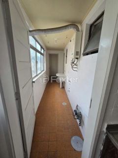 Image 11 - 1018512