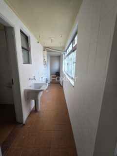 Image 14 - 1018512