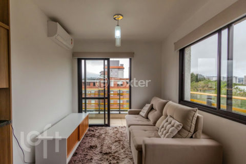 Image 1 - 1018534