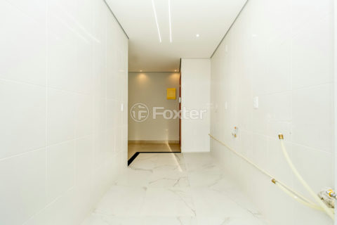 Image 11 - 1018542